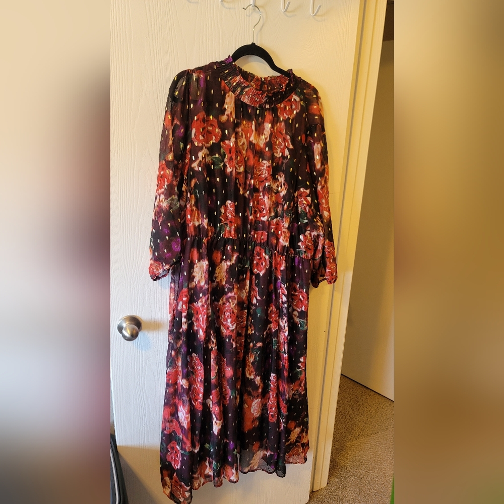 Torrid burgandy flower and gold flake dress